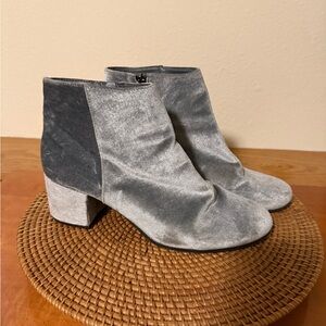 Circus by Sam Edelman Two-Tone Gray Velvet Ankle Boots
